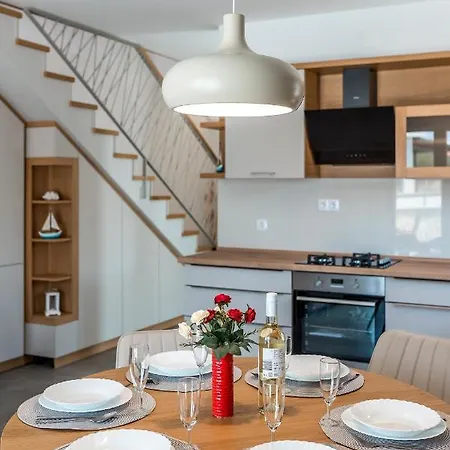 House Mareta - Outdoor Swimming Pool, 4 Bedrooms, Wifi Villa