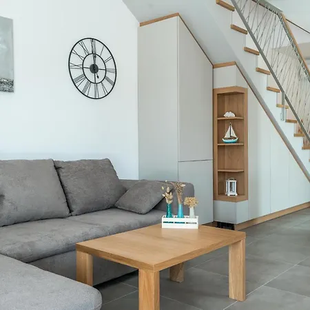 House Mareta - Outdoor Swimming Pool, 4 Bedrooms, Wifi Villa *