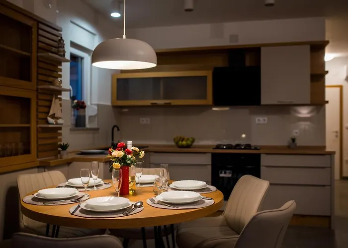 Villa House Mareta - Outdoor Swimming Pool, 4 Bedrooms, Wifi Jadrija